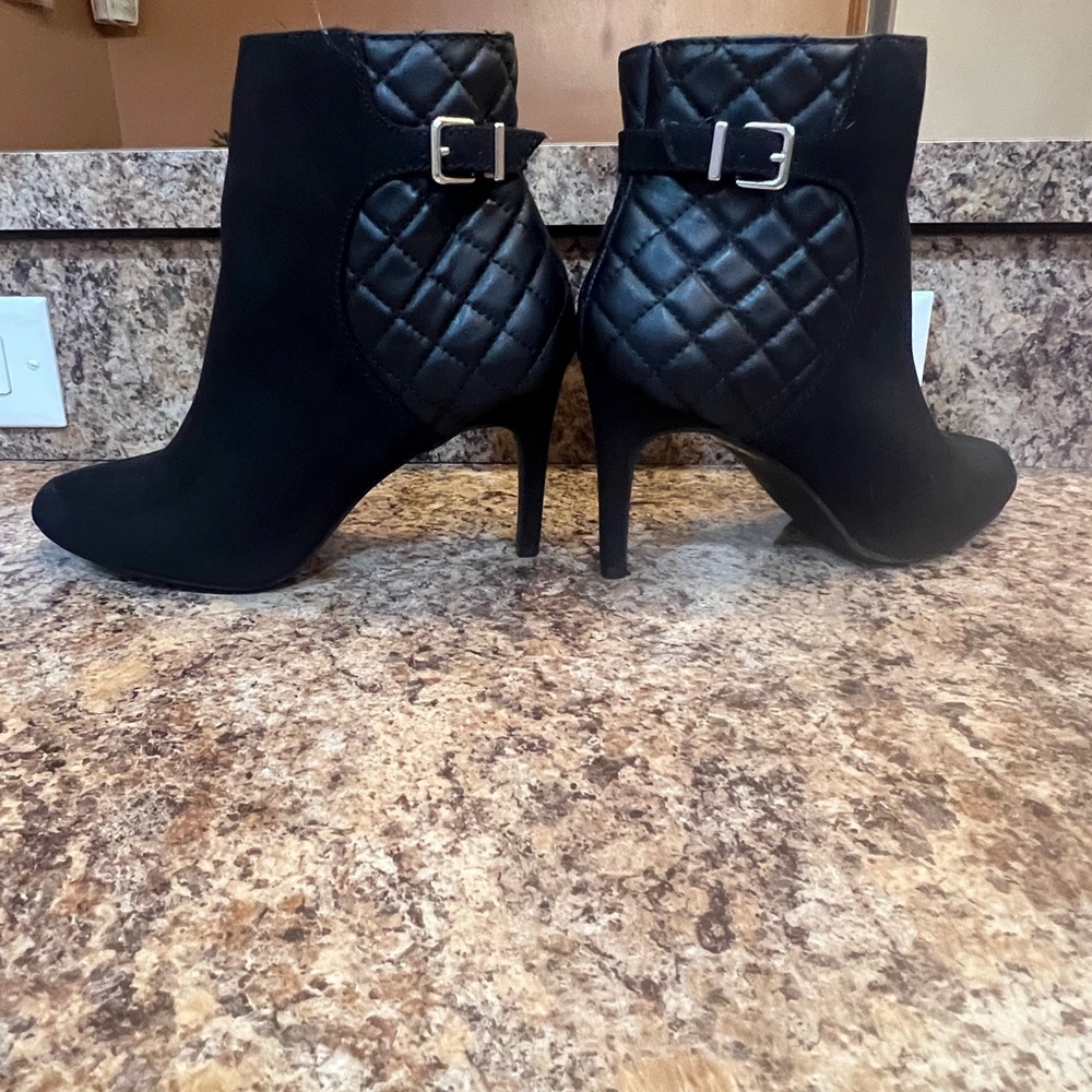 Express black high heel boots size 8